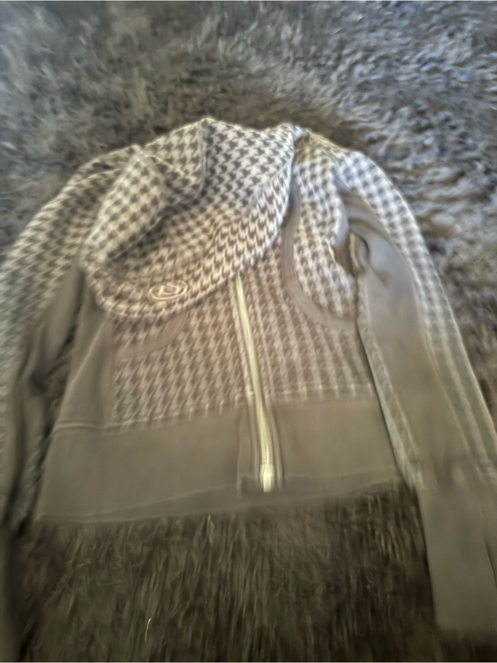 lululemon athletica Gray Houndstooth Zip Hoodie Jacket - Picture 3 of 4